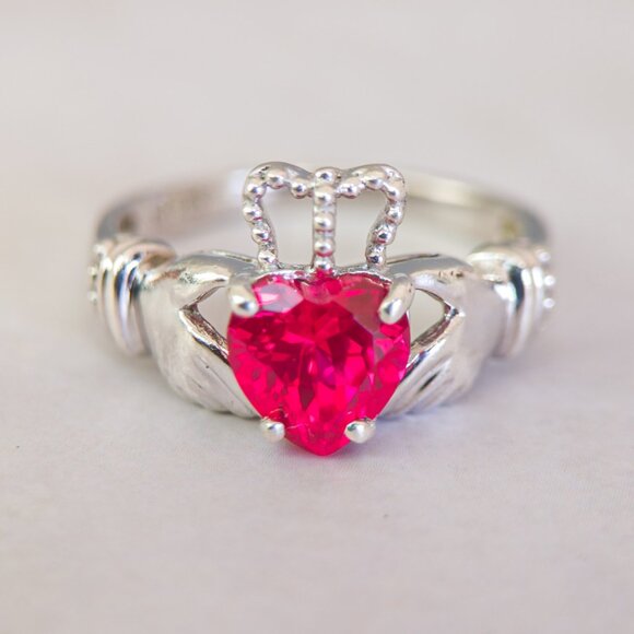 Lorenzo Sterling Silver Claddagh Ring with Synthetic Ruby Heart – Size 7 - Picture 6 of 12